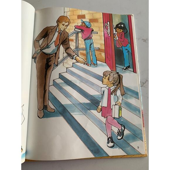 The Dangers of Strangers, Carole G Vogel, Kathryn A Goldner, Picture Book - Picture 4 of 5